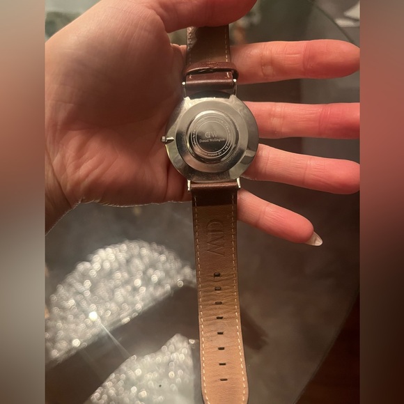 Daniel wellington watch - Picture 2 of 2